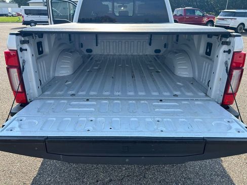 Used 2022 Ford F350 Platinum w/ FX4 Off-Road Package image 20