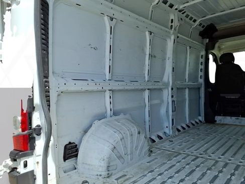 Used 2024 RAM ProMaster 2500 w/ Convenience Group FWD image 22