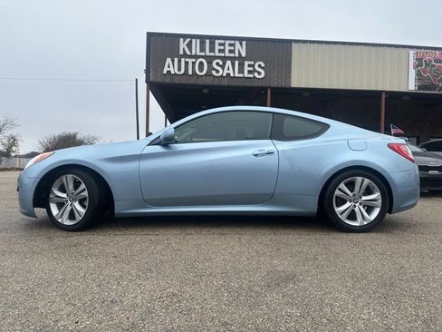 Used 2011 Hyundai Genesis 2.0T image 1