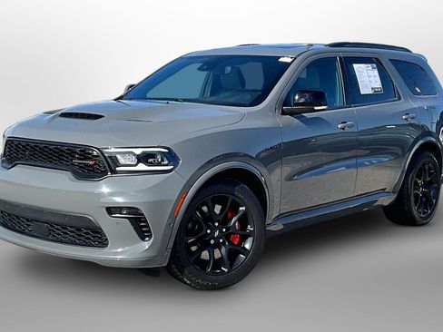Used 2023 Dodge Durango R/T w/ Tow 'N Go Package AWD/4WD image 13
