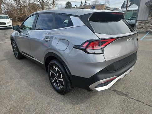 Used 2023 Kia Sportage LX image 5