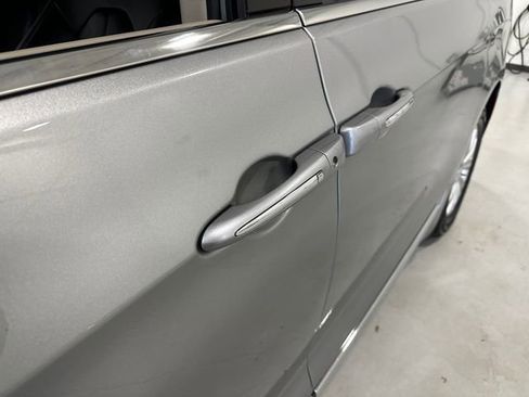 Used 2017 Chrysler Pacifica Touring-L image 13