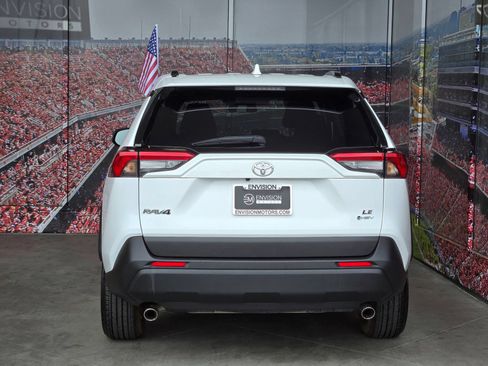 Certified 2025 Toyota RAV4 LE AWD/4WD image 7