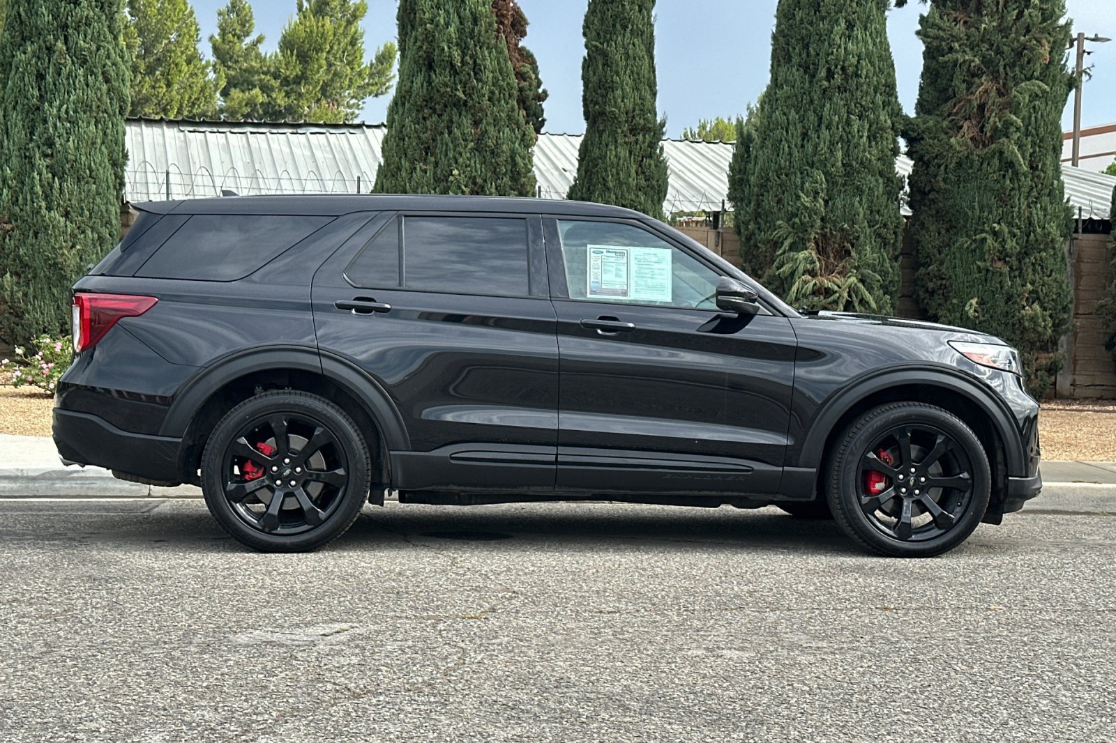 Used 2022 Ford Explorer ST w/ Equipment Group 401A AWD/4WD image 3
