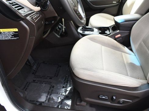 Used 2017 Hyundai Santa Fe Sport image 15