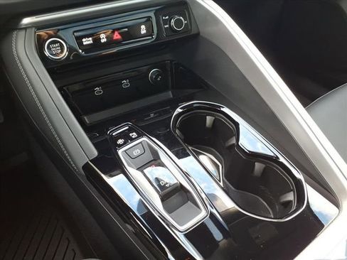 Certified 2025 Audi Q5 Premium w/ Convenience Package AWD/4WD image 24