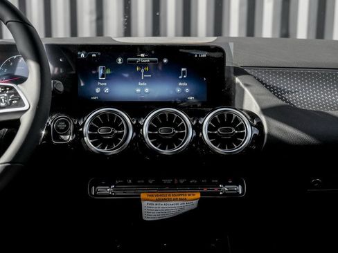 New 2026 Mercedes-Benz GLA 250 4MATIC image 19