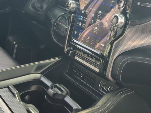 Used 2019 RAM 2500 Limited image 29