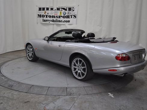 Used 2004 Jaguar XKR Convertible image 3