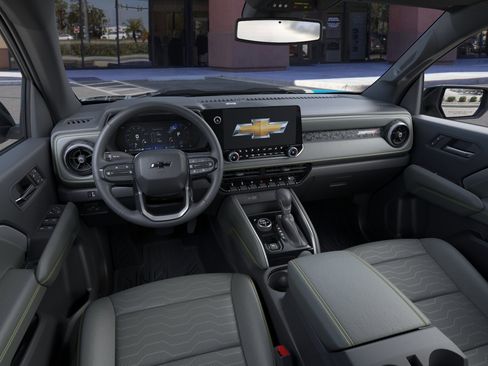 New 2026 Chevrolet Colorado ZR2 w/ Technology Package AWD/4WD image 39