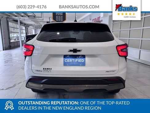 Certified 2024 Chevrolet Trax ACTIV w/ Sunroof Package FWD image 10