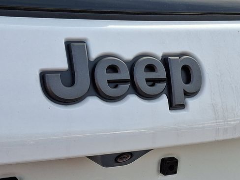 New 2026 Jeep Compass Limited image 14