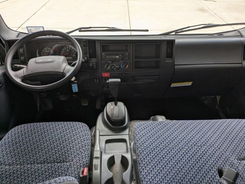 Used 2024 Chevrolet Low Cab Forward RWD image 17