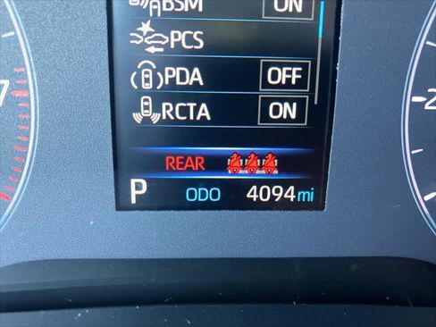 Certified 2024 Toyota Corolla Cross LE image 14