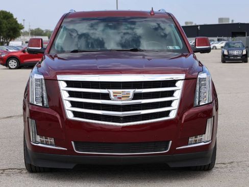 Used 2016 Cadillac Escalade Premium AWD/4WD image 5