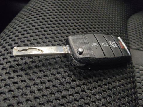 Used 2019 Kia Optima LX w/ LX 17" Wheel Package FWD image 32