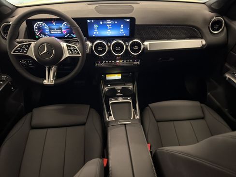 Used 2026 Mercedes-Benz GLB 250 image 15