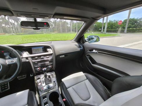 Used 2014 Audi S5 Prestige image 27