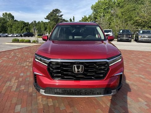 Certified 2025 Honda Pilot Elite image 25