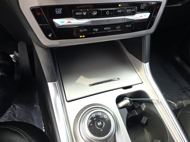 Used 2020 Ford Explorer XLT w/ Equipment Group 202A AWD/4WD image 20