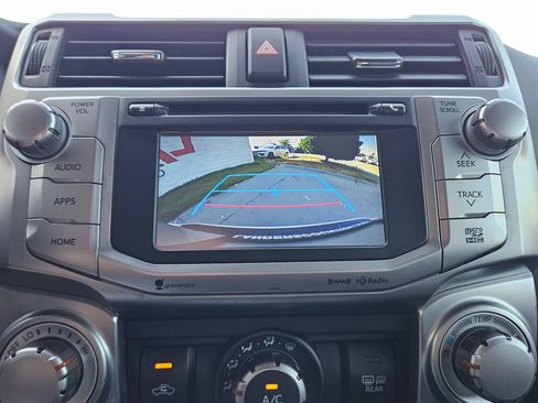 Used 2018 Toyota 4Runner SR5 RWD image 31