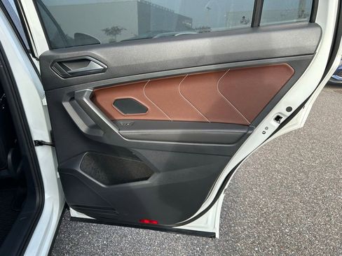 Used 2024 Volkswagen Tiguan SEL R-Line image 57