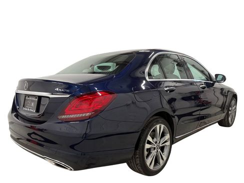 Used 2019 Mercedes-Benz C 300 4MATIC Sedan image 4