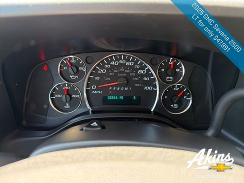 Certified 2025 GMC Savana 2500 LT w/ LT Preferred Equipment Group RWD image 26