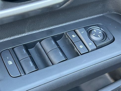 New 2025 Toyota Tacoma TRD Sport image 11