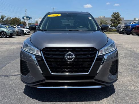 Used 2024 Nissan Kicks S FWD image 6
