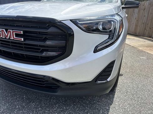 Used 2021 GMC Terrain SLE w/ Driver Convenience Package FWD image 10