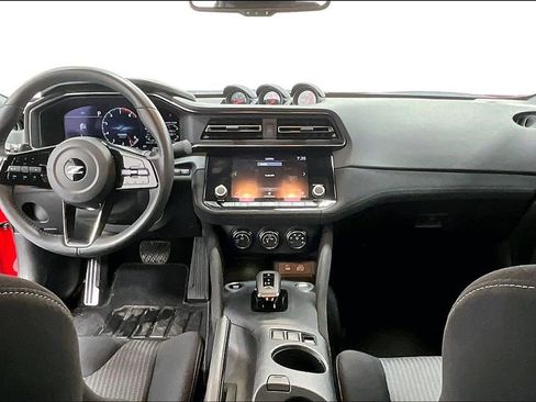 Used 2025 Nissan Z Sport w/ Floor Mat Package image 18