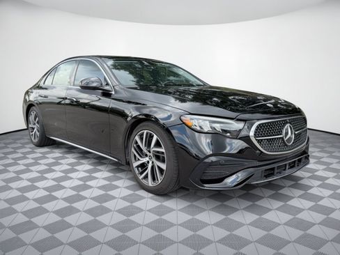 Used 2025 Mercedes-Benz E 350 Sedan w/ Winter Package image 7