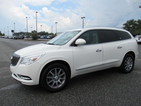 Used 2013 Buick Enclave Leather FWD image 4