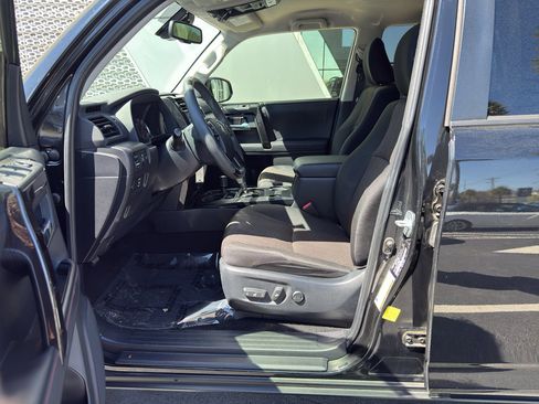 Used 2020 Toyota 4Runner TRD Off-Road image 14