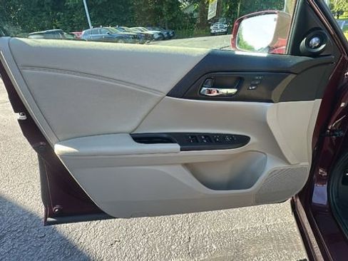 Used 2015 Honda Accord EX-L image 26