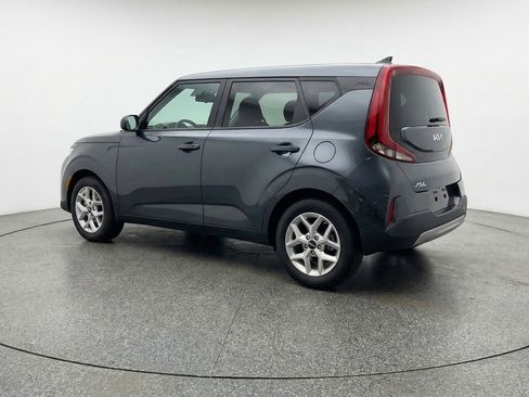 Used 2025 Kia Soul LX w/ LX Technology Package image 6