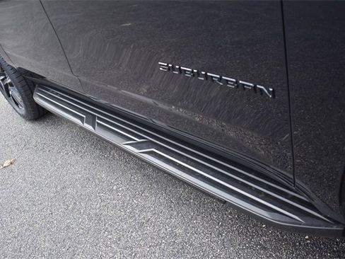 Certified 2023 Chevrolet Suburban RST w/ Sport Performance Package image 12