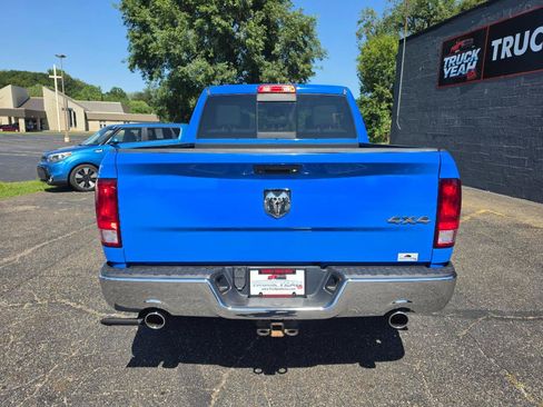 Used 2018 RAM 1500 SLT AWD/4WD image 4