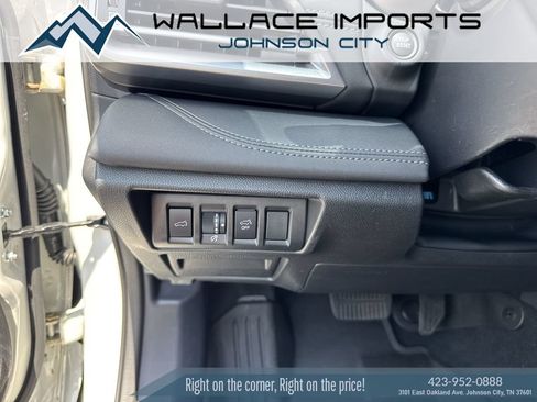 Used 2023 Subaru Outback Limited AWD/4WD image 32