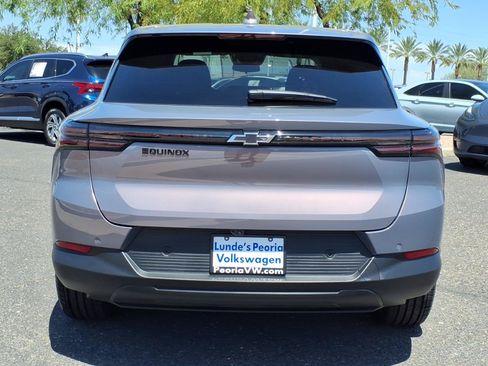 Used 2026 Chevrolet Equinox EV LT FWD image 6