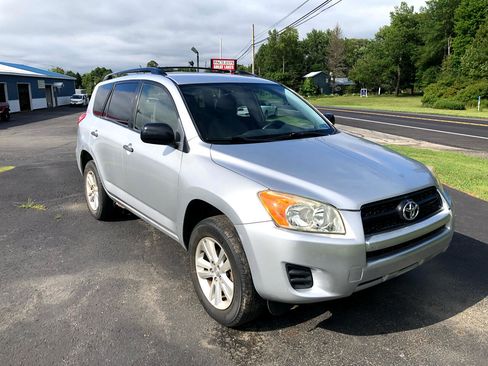 Used 2012 Toyota RAV4 4WD image 3