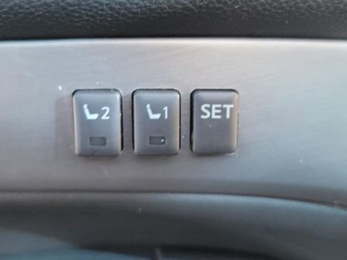 Used 2013 INFINITI G37 x w/ Premium Pkg image 33