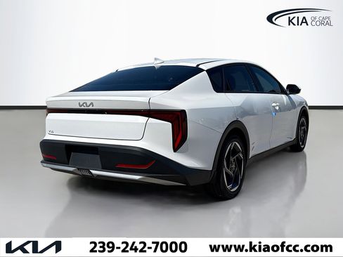 New 2026 Kia K4 EX image 5