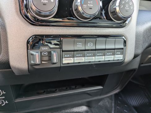 New 2026 RAM 5500 Tradesman w/ Chrome Appearance Group AWD/4WD image 13
