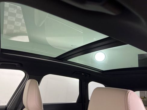 Used 2025 BMW X1 xDrive28i w/ Technology Package image 24