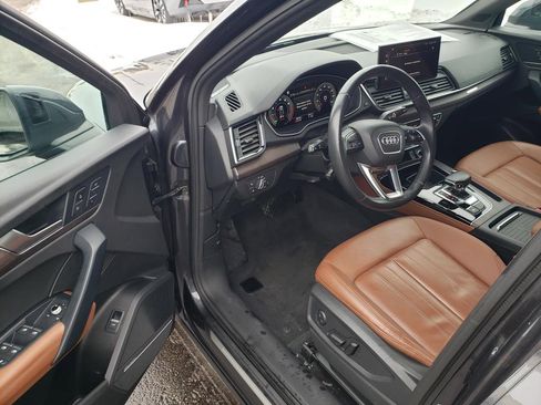 Used 2021 Audi Q5 2.0T Premium Plus w/ Premium Plus Package image 9
