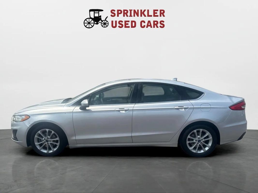 Used 2019 Ford Fusion SE FWD image 7