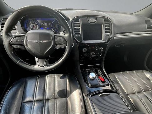 Used 2020 Chrysler 300 S AWD/4WD image 7