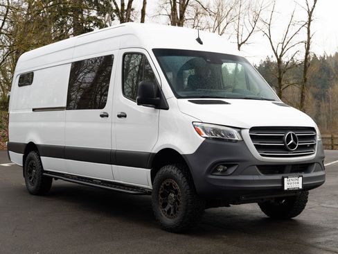 Used 2019 Mercedes-Benz Sprinter 4x4 170 image 3